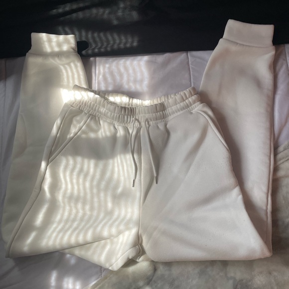 White SHEIN sweats - Picture 1 of 2